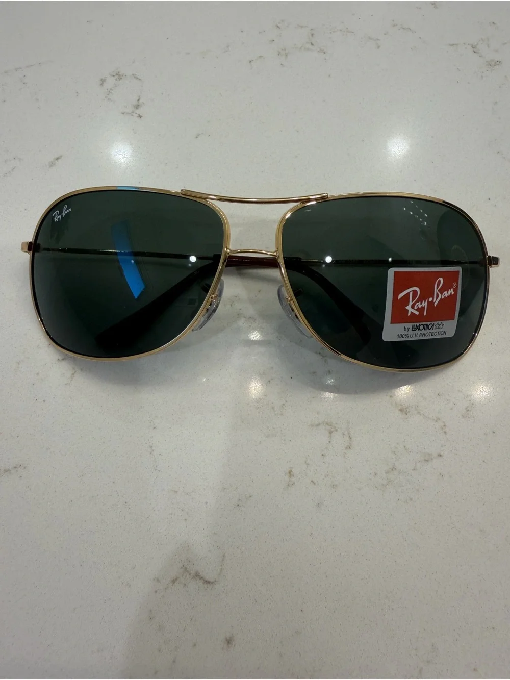 Ray-Ban Gold Frame Aviator Style Sunglasses with Dark Green Lenses